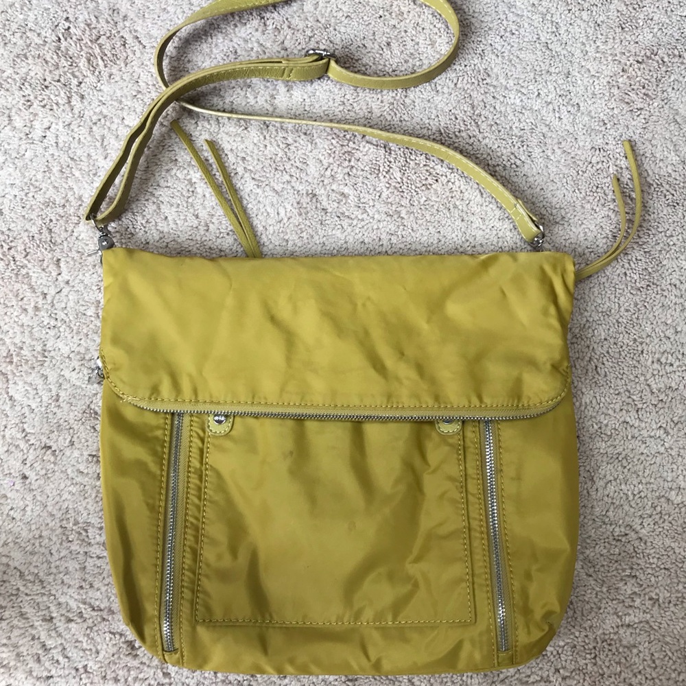 Adorable Co lap bag